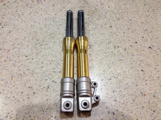 โช้คทอง SUZUKI ZZ ของเก่าญี่ปุ่นเเท้สภาพสวย