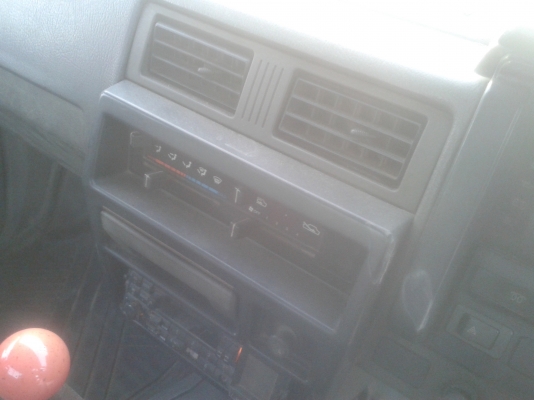 ขายรถกะบะนิสสันฝาแดงปี36ลดราคาพิเศษ62500