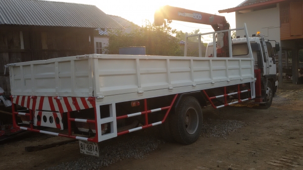 รถเฮี๊ยบ5ตันให้เช่ารายเดือนคับ บริการทั่วประเทศไทยเลยคับติดต่อ0897037309,0824010829