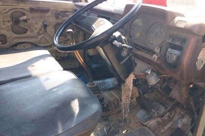 TOYOTA DYNA BU30 - 85 HP 11B หกล้อบรรทุก กระบะเหล็กคอกไม้ความยาว 4.20 เมตรสภาพดีสุดๆพร้อมบรรทุกได้เลย เครื่องยนต์เดิมๆแรงดีไม่เยิ้ม เกียร์ยาวเข้าง่ายไม่มีหลุด ภายในเก๋งไม่ผุคอนโซลอยู่ครบ พวงมาลัยธรรมดา ช่วงล่างคัชซีไม่บวม ยางสภาพดี 60\% พร้อมใช้งาน เอกสารท