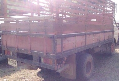 TOYOTA DYNA BU30 - 85 HP 11B หกล้อบรรทุก กระบะเหล็กคอกไม้ความยาว 4.20 เมตรสภาพดีสุดๆพร้อมบรรทุกได้เลย เครื่องยนต์เดิมๆแรงดีไม่เยิ้ม เกียร์ยาวเข้าง่ายไม่มีหลุด ภายในเก๋งไม่ผุคอนโซลอยู่ครบ พวงมาลัยธรรมดา ช่วงล่างคัชซีไม่บวม ยางสภาพดี 60\% พร้อมใช้งาน เอกสารท