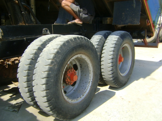 เครื่อง 175 แรง หัวยาว 2 เพลา  ดั้มท์ ราคา 460,000 บาท ขอบคุณลูกค้า จากอุดรธานี ครับ