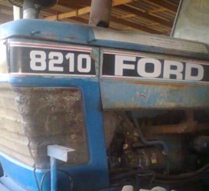 FORD 8210 - 2 เพลา คานหน้า CARRARO รถสภาพดีพร้อมใช้งานได้เลยครับ เครื่องแรงดี เกียร์ 8+4 เดิมๆเข้าง่ายคล่องดีไม่มีหลุดครับ มีตู้เก๋งครบพร้อม ช่วงล่างแน่นดี ยางสภาพดีประมาณ 60\% พร้อมใช้งาน เอกสารทะเบียนครบ ราคาต่อรองได้ครับ