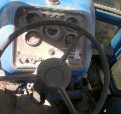 FORD 8210 - 2 เพลา คานหน้า CARRARO รถสภาพดีพร้อมใช้งานได้เลยครับ เครื่องแรงดี เกียร์ 8+4 เดิมๆเข้าง่ายคล่องดีไม่มีหลุดครับ มีตู้เก๋งครบพร้อม ช่วงล่างแน่นดี ยางสภาพดีประมาณ 60\% พร้อมใช้งาน เอกสารทะเบียนครบ ราคาต่อรองได้ครับ