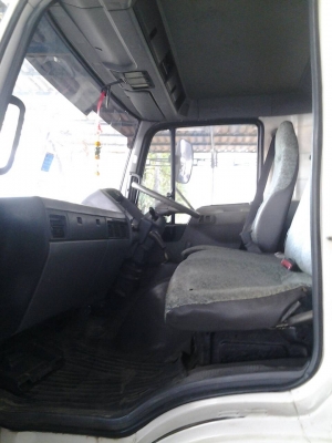 ขาย รถบรรทุก 6 ล้อ ปี2544 ยาว 5.5 เมตร ขาย รถบรรทุก 6 ล้อ ปี2544 ยาว 5.5 เมตร