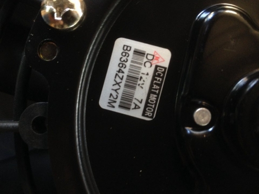 พัดลมระบายความร้อนหม้อน้ำรถยนต์และระบายความร้อนแผงคอล์ยร้อนแอร์ ขนาด 10นิ้ว แบบ บาง 12v(ใหม่) japan ตัวละ1000 บาท มีของแค่15ตัวเท่านั้นนะคับ พัดลมระบายความร้อนหม้อน้ำรถยนต์และระบายความร้อนแผงคอล์ยร้อนแอร์ ขนาด 10นิ้ว แบบ บาง 12v(ใหม่) japan ตัวละ1000 บาท มีของแค่15ตัวเท่านั้นนะคับ