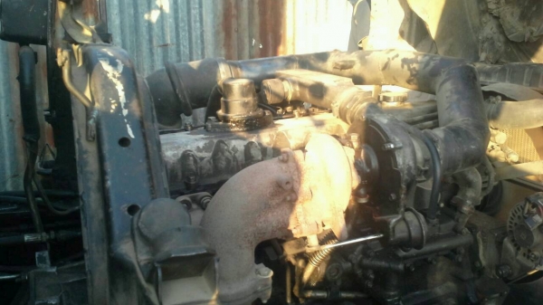 ขายด่วนรถสิบล้อFM187LAเครืองHO7Cเทอโบ220แรง2เพลา