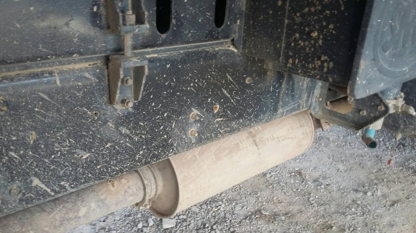 รถฮีโน่ 6 ล้อดั้ม  FC8J  220 แรงม้า. ปี 53  สนใจติดต่อ 081 - 6079515