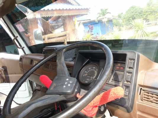 ขายหกล้อ hino 117 ดั้ม สวย ราคาต่อรองได้ เจ้าของขายเอง0899605868ครู ต๊อก