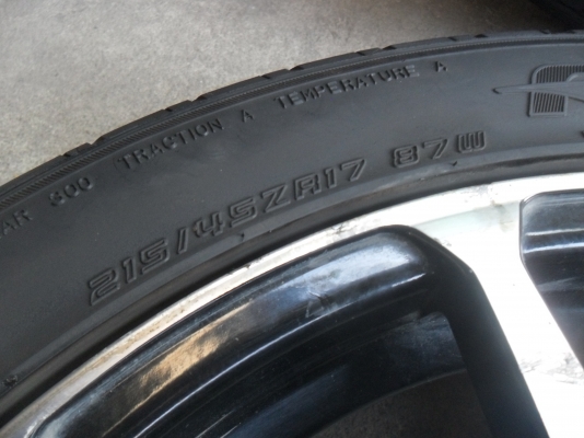 ล้อแม็ก 17นิ้ว 4รู100/114 พร้อมยาง สวยๆ 4 ล้อ ราคา 6500 บาท ล้อแม็ก 17นิ้ว 4รู100/114 พร้อมยาง สวยๆ 4 ล้อ ราคา 6500 บาท