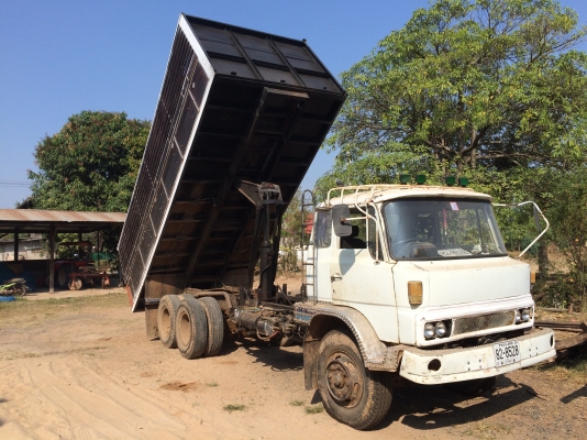 ขายรถสิบล้อดั้ม