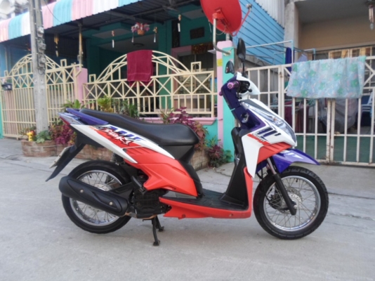 ยังไงก็ขาย click i สวยๆเดิมๆปี54รถบ้านพร้อมใช้งาน ชุดโอนครบ