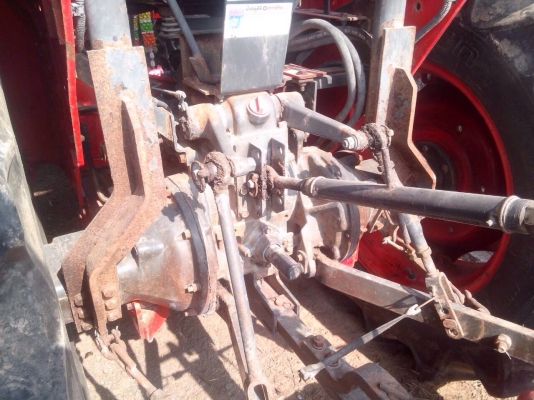 KUBOTA L4508 - 2 เพลา เครื่องแน่นดีแรงดีใช้งาน 1,569 ชม. อุปกรณ์พร้อม มีใบดันหน้า ผานพรวน 6 ช่วงล่างแน่นดี เกียร์เดินหน้าถอยหลังเข้าง่ายไม่มีปัญหา ยางสภาพดี 60\% พร้ิมใช้งาน เอกสารทะเบียนครบ ราคาต่อรองได้ครับ