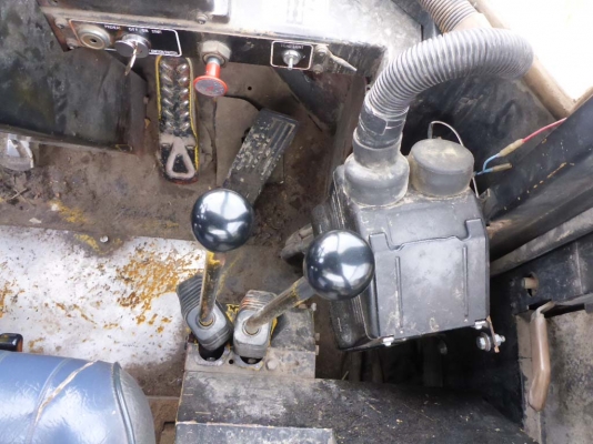 ขายรถตัก TCM 840-2 ขายรถตัก TCM 840-2