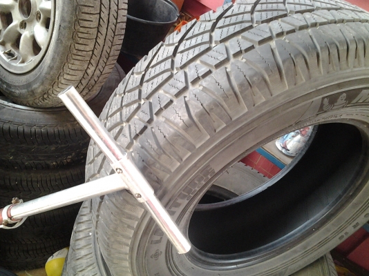 ขายยาง 235/70/16 ยางนอก made in poland