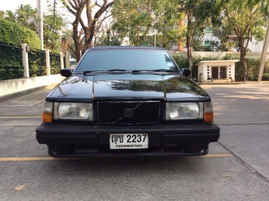 ขายรถวอลโว่740 ปี89 เครื่อง 1J หัวฉีด เกียร์ออโต้ ติดแก๊สLPG เพาเวอร์ กระจกไฟฟ้า ภายในเบาะหนัง แอร์เย็น เกจ์วัด3ตัว ตัวถังสีเต็มเงามีริ้วรอย แม็ก18" รถขับได้เลยครับ พร้อมใช้ ขายถูกครับ