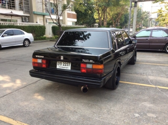 ขายรถวอลโว่740 ปี89 เครื่อง 1J หัวฉีด เกียร์ออโต้ ติดแก๊สLPG เพาเวอร์ กระจกไฟฟ้า ภายในเบาะหนัง แอร์เย็น เกจ์วัด3ตัว ตัวถังสีเต็มเงามีริ้วรอย แม็ก18" รถขับได้เลยครับ พร้อมใช้ ขายถูกครับ
