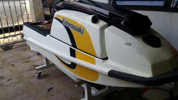 ขาย Kawasaki 550 สภาพดี พร้อมเล่นของแต่งรายรายการ