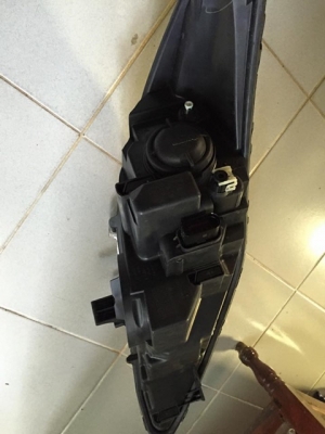 ไฟหน้า ฟอร์ด เฟียสต้า