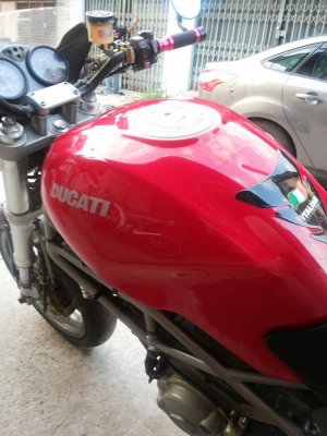 ขาย Ducati m900 ie หัวฉีดแล้ว   อินวอย  สรรพสามิตร   รถเก็บงานเลี่ยมกริบ สีสดสวย  เครื่องชัวส์ๆ  ท่อผ่าเสียงโหดๆ  ขาย 120000 งดต่อรอง  รับแลกเทริน ลองเสนอมาคับ ดูรถที่ ฉะเชิงเทรา มาลองได้ ไม่ถูกใจไม่ต้องซื้อ