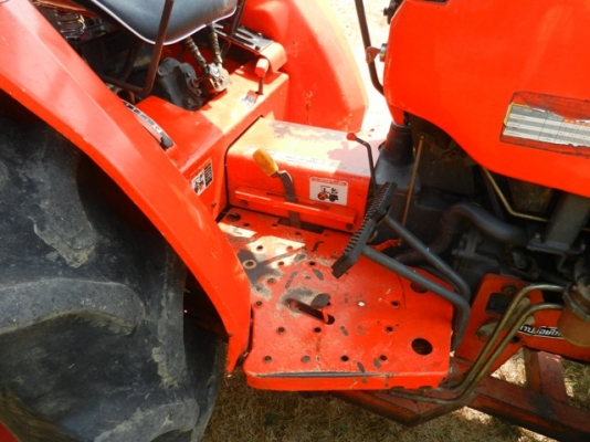 L3408 DT พร้อมอุปกรณ์ใบดัน ผาน 5 ไม่ต้องซ่อมพร้อมใช้งาน ติดต่อ088-3705453