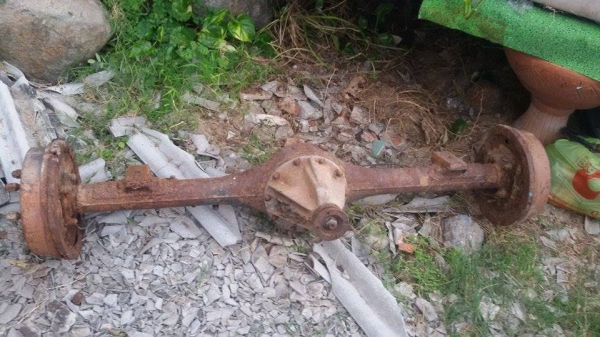 ขาย เพลาหลังรุ่นอะไรไม่รู้ถูกๆ 3,000บาท