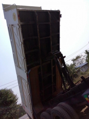 ขาย เม้ก้า ดั้มสามมิตรลอนเฉียง