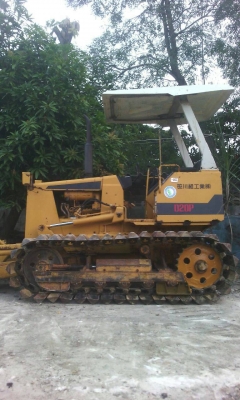 ขายด่วน รถดันดิน KOMATSU   D20P  รถสวยสภาพดี พร้อมใช้งาน ชั่วโมงการทำงานน้อย