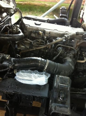 ขายด่วน รถตู้บรรทุก ess อีซูซุ