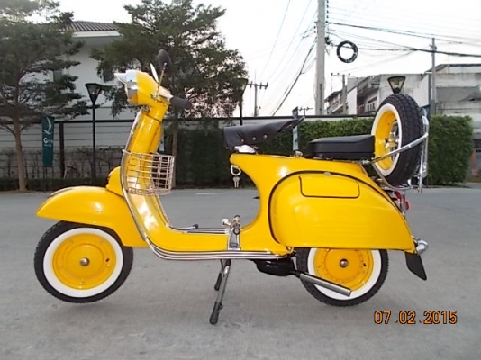 เอเซียเวสป้า---->>จัดส่งรถvespa Sprintให้คุณเอก แม่กลอง เรียบร้อย07/02/2558