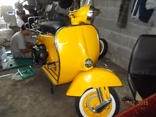 เอเซียเวสป้า---->>จัดส่งรถvespa Sprintให้คุณเอก แม่กลอง เรียบร้อย07/02/2558