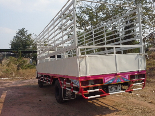 ขายด่วน รถหกล้อ ISUZU NQR 175 ,5.50 เมตร สภาพพร้อมใช้