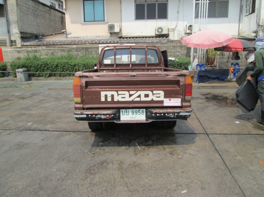 เฮียเชนต์เกาะช้างจังหวัดตราดครับ  ชุดโอนมาแลัวครับ  จดได้ทุกจังหวัด  ผมใช้อยู่ทุกวันครับ รูปเยอะดูได้ทุกจุด น้ำมันโซล่า เครื่องดีมาก  ครัชชีสวยตลอดเส้น  ช่วงล่างดี  เบรค  ครัชดีครับ