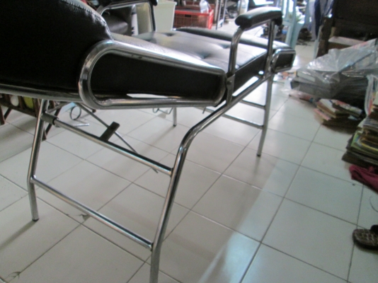 พี่สุกฤษครับ เตียงสระนอนสบายๆ  ขาย 1200บาท  แข็งแรงครับ  ไม่ผิดหวัง