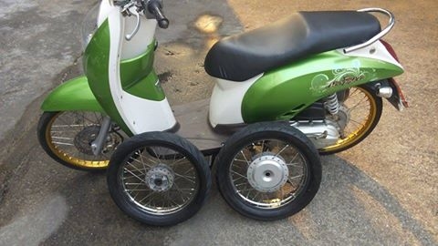 honda scoopy 110i สีเขียวขาว เครื่องเดิม เอกสารครบ 17500