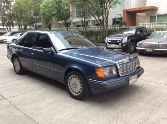 ขายรถBenz 300E ปี90 เครื่อง 1JZ-VVT-i เกียร์ออโต้ เพาเวอร์ ไฟฟ้าทั้งคัน ภายในสวยเดิมมากๆสะอาด ลายไม้สวยๆ ตัวถังเดิมบางทั้งคันไม่มีชน แม็กเดิมๆ รถสวยขับดีมากพร้อมใช้ครับ