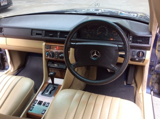 ขายรถBenz 300E ปี90 เครื่อง 1JZ-VVT-i เกียร์ออโต้ เพาเวอร์ ไฟฟ้าทั้งคัน ภายในสวยเดิมมากๆสะอาด ลายไม้สวยๆ ตัวถังเดิมบางทั้งคันไม่มีชน แม็กเดิมๆ รถสวยขับดีมากพร้อมใช้ครับ