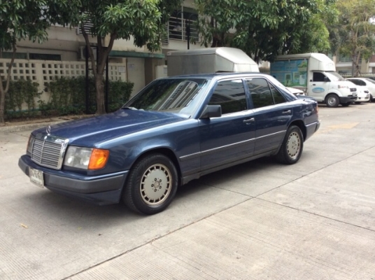 ขายรถBenz 300E ปี90 เครื่อง 1JZ-VVT-i เกียร์ออโต้ เพาเวอร์ ไฟฟ้าทั้งคัน ภายในสวยเดิมมากๆสะอาด ลายไม้สวยๆ ตัวถังเดิมบางทั้งคันไม่มีชน แม็กเดิมๆ รถสวยขับดีมากพร้อมใช้ครับ