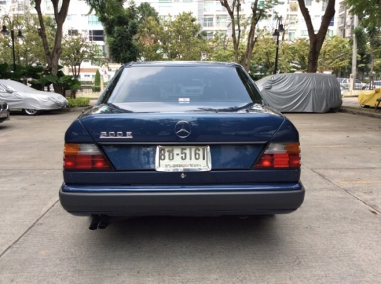 ขายรถBenz 300E ปี90 เครื่อง 1JZ-VVT-i เกียร์ออโต้ เพาเวอร์ ไฟฟ้าทั้งคัน ภายในสวยเดิมมากๆสะอาด ลายไม้สวยๆ ตัวถังเดิมบางทั้งคันไม่มีชน แม็กเดิมๆ รถสวยขับดีมากพร้อมใช้ครับ