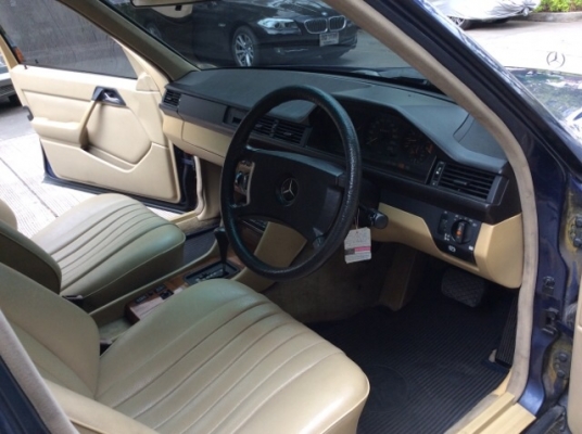 ขายรถBenz 300E ปี90 เครื่อง 1JZ-VVT-i เกียร์ออโต้ เพาเวอร์ ไฟฟ้าทั้งคัน ภายในสวยเดิมมากๆสะอาด ลายไม้สวยๆ ตัวถังเดิมบางทั้งคันไม่มีชน แม็กเดิมๆ รถสวยขับดีมากพร้อมใช้ครับ
