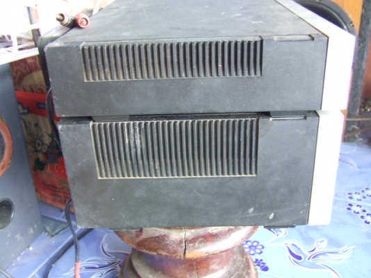 ขายเครื่องเล่นเทปพร้อมจูนเนอร์ของซิงเกอร์2ชิ้น850บาท