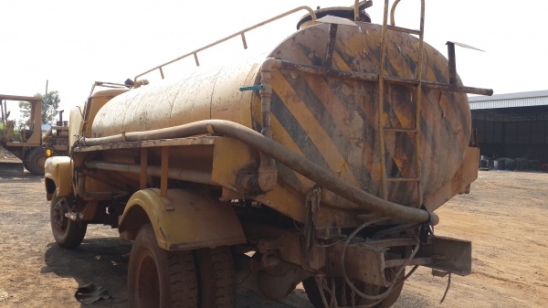 ขายด่วนหกล้อรถน้ำISUZUหน้ายาวสภาพพร้อมใช้งานราคาเบาๆโทร0843923995