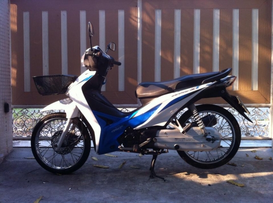 ขออนุญาติขาย HONDA WAVE 110-i NEW บังลมใหญ่ มีกันร้อน โอนให้ฟรีครับ