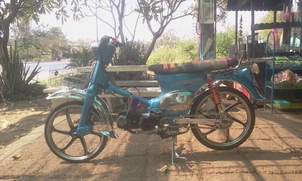 ขาย C70 เครื่องไลฟาน 125 ออกใบซื้อขาย+เอกสารอินวอย(สวม) รถพร้อมใช้งาน ค่าตัว 9500 บาท ต่างจังหวัดจัดส่งให้ได้ ค่าส่งต่างหาก สนใจโทรมาสอบถามได้ครับ 089-8054390 โอ๋ อยู่จังหวัด ลพบุรี ขาย C70 เครื่องไลฟาน 125 ออกใบซื้อขาย+เอกสารอินวอย(สวม) รถพร้อมใช้งาน ค่าตัว 9500 บาท ต่างจังหวัดจัดส่งให้ได้ ค่าส่งต่างหาก สนใจโทรมาสอบถามได้ครับ 089-8054390 โอ๋ อยู่จังหวัด ลพบุรี