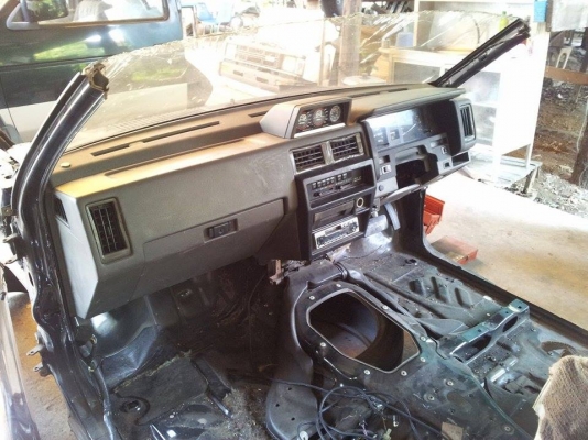 ตัดคอจิ้งหรีด terrano I จอเหลี่ยมไมล์เบนซิน ยกเซ็ตตามรูป