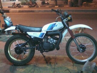 รับ ซ่อม-เก็บงาน enduro classic ทุกรุ่น ครับ รับ ซ่อม-เก็บงาน enduro classic ทุกรุ่น ครับ