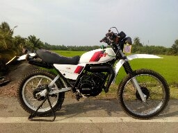 รับ ซ่อม-เก็บงาน enduro classic ทุกรุ่น ครับ รับ ซ่อม-เก็บงาน enduro classic ทุกรุ่น ครับ