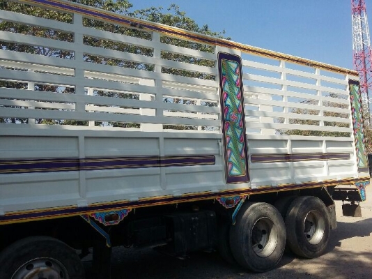 ขายรถบรรทุก 12 ล้อ สองเพลาไม่ดั๊มพ์ (แม่ตัวเดียว) ยี่ห้อ HINO    โปเฟีย 325 แรงม้า ปี 2555  เครื่อง P11C  7เกียร์ มีระบบลำโพงลากลูกพ่วงด้วย ( เจ้าของขายเอง  ไม่รับนายหน้า )