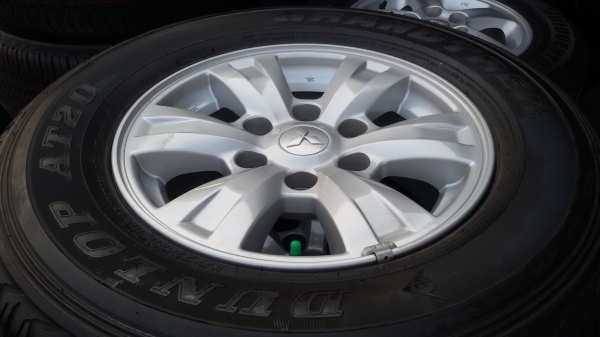 ขายล้อขอบ16 6รูพร้อมยางชุดละ6500