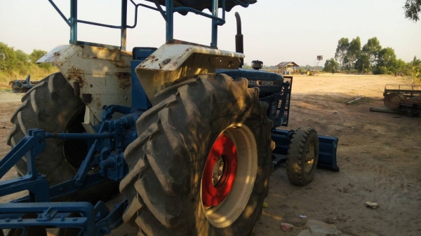 ประกาศขายรถไถนา ฟอร์ด